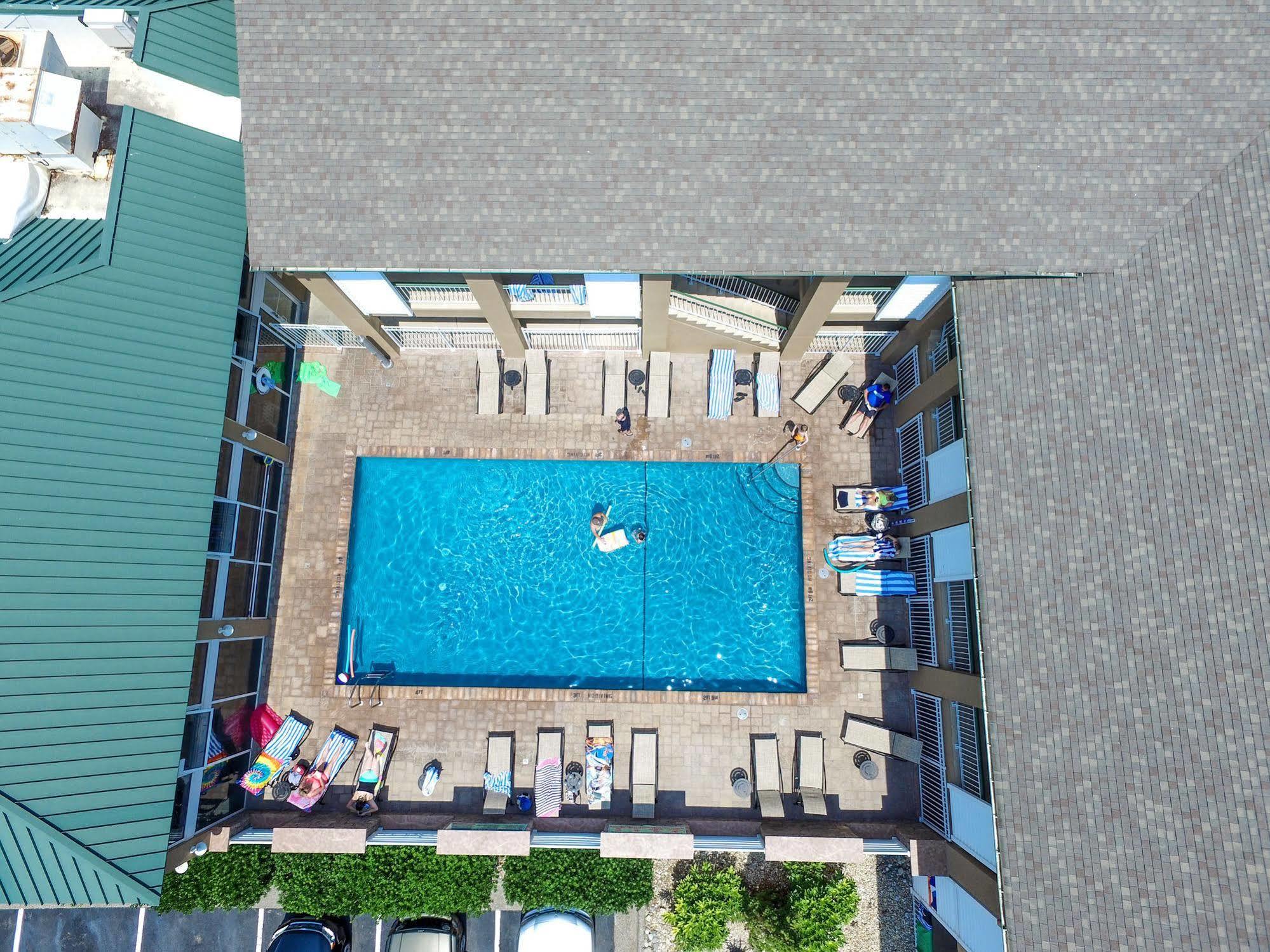 Shutters On The Banks Hotel คิลเดวิลฮิลส์ ภายนอก รูปภาพ